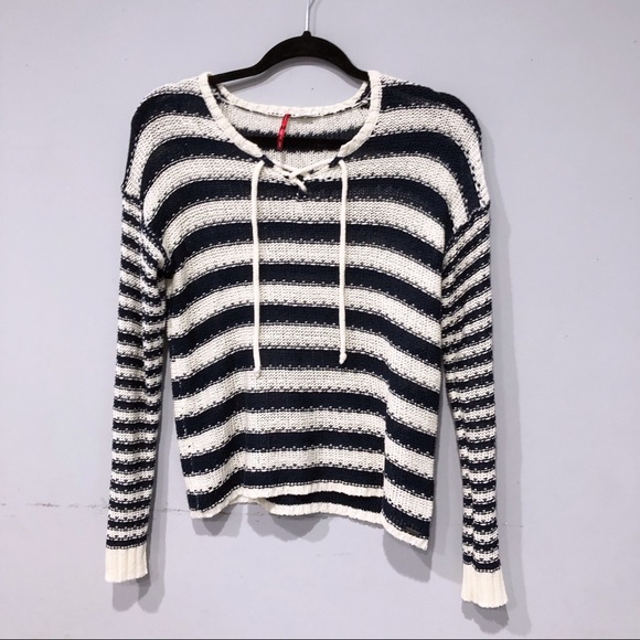 Element Sweaters - Element clothing blue white knit sweater